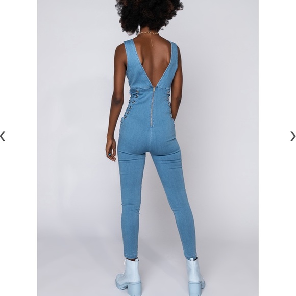 Denim jumpsuit laced in the side. - Picture 5 of 7